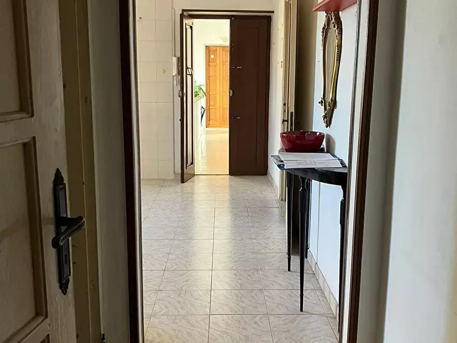 Immagine 6 di Appartamento in vendita  a Massa