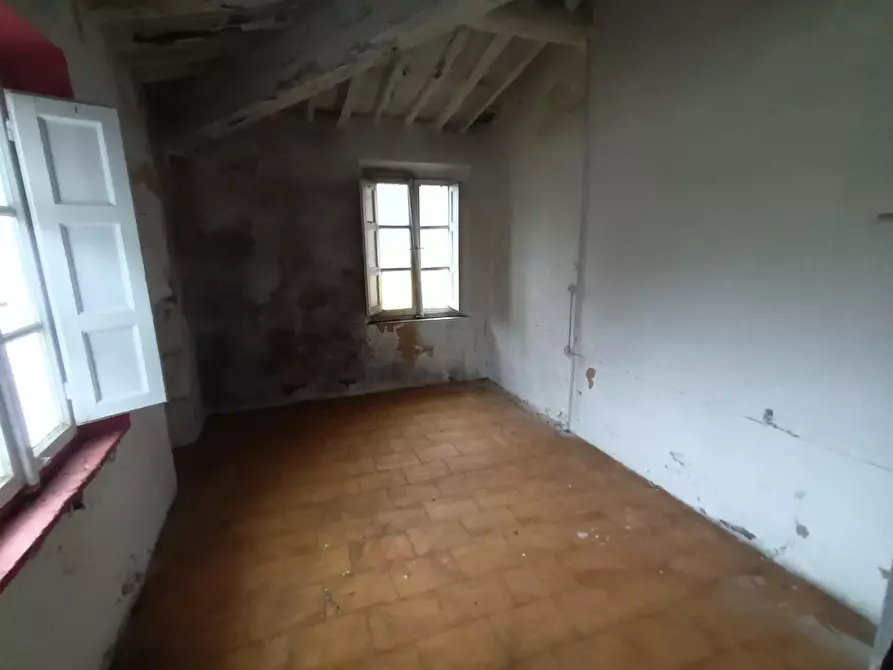 Immagine 11 di Casa semindipendente in vendita  a Pescaglia