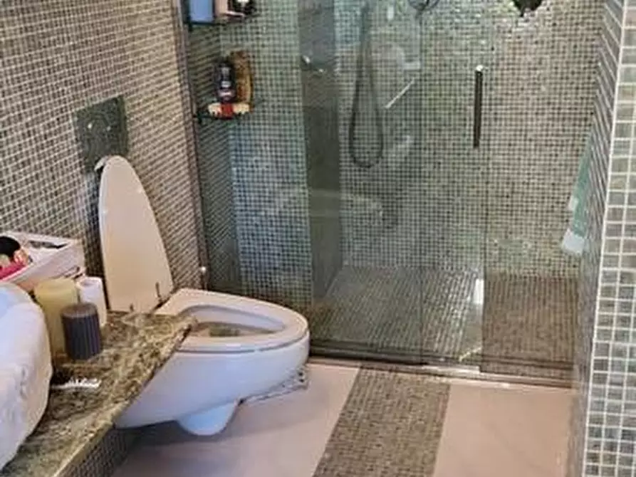 Immagine 6 di Villa in vendita  a Fosdinovo