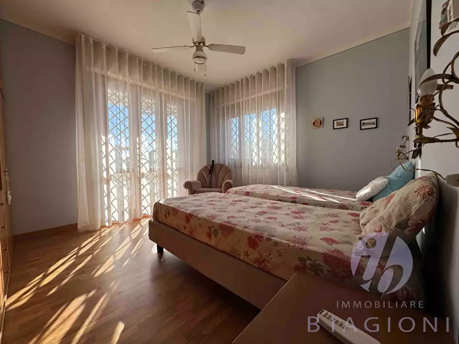 Immagine 30 di Casa bifamiliare in vendita  a Pietrasanta