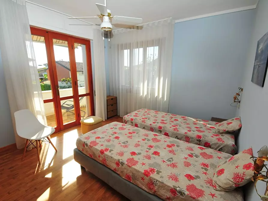 Immagine 15 di Casa bifamiliare in vendita  a Pietrasanta