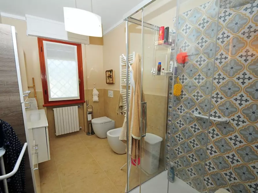 Immagine 18 di Casa bifamiliare in vendita  a Pietrasanta