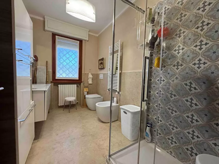 Immagine 26 di Casa bifamiliare in vendita  a Pietrasanta