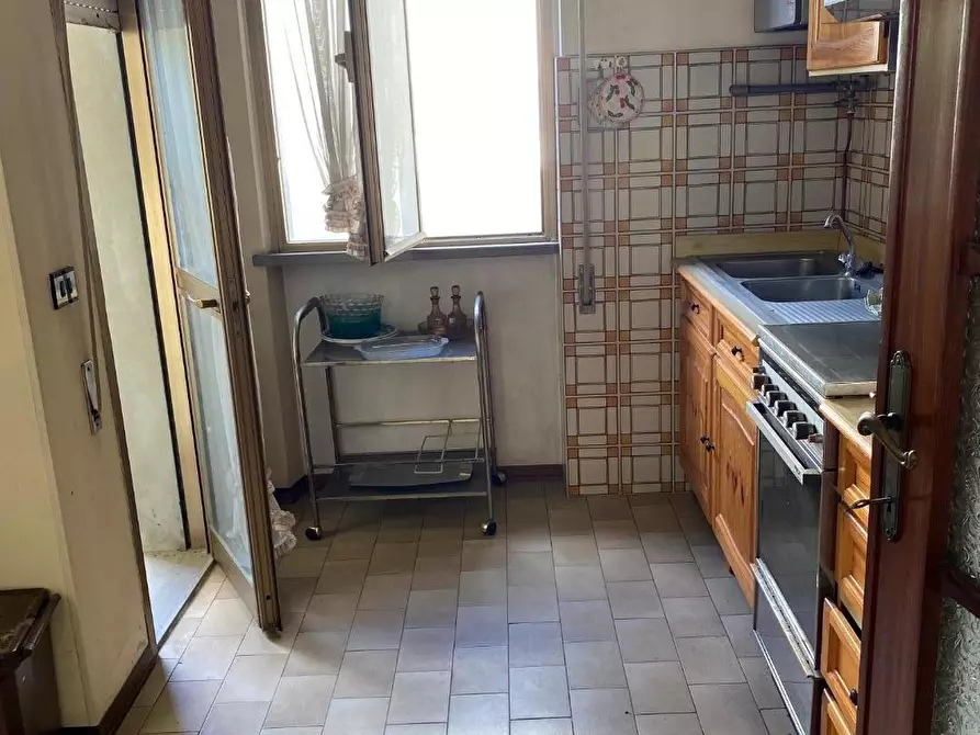 Immagine 7 di Appartamento in vendita  a Viareggio