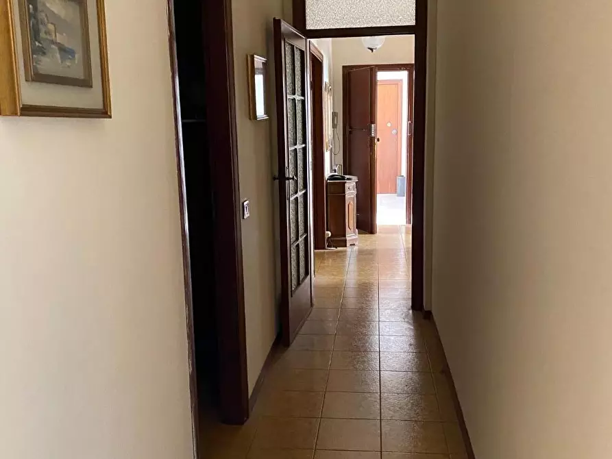 Immagine 16 di Appartamento in vendita  a Viareggio