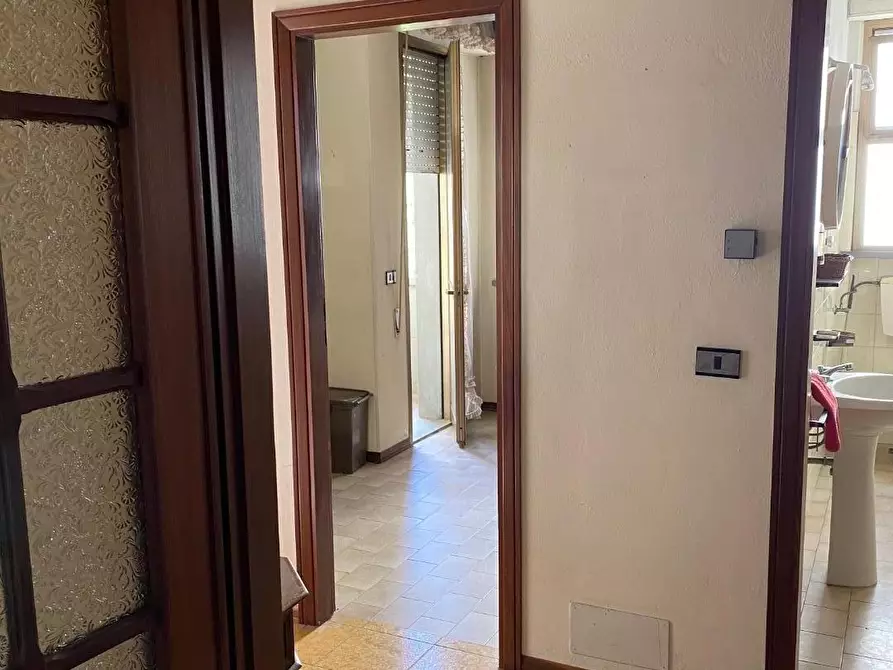 Immagine 5 di Appartamento in vendita  a Viareggio