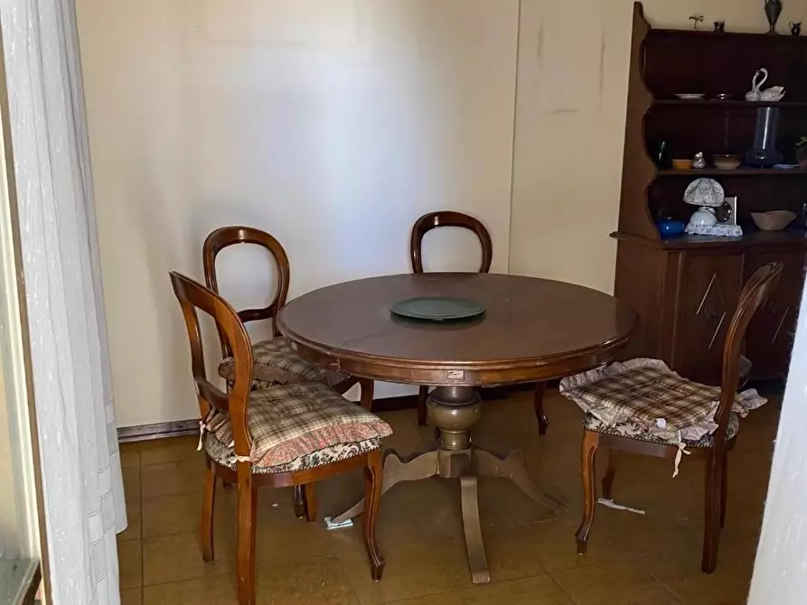 Immagine 3 di Appartamento in vendita  a Viareggio