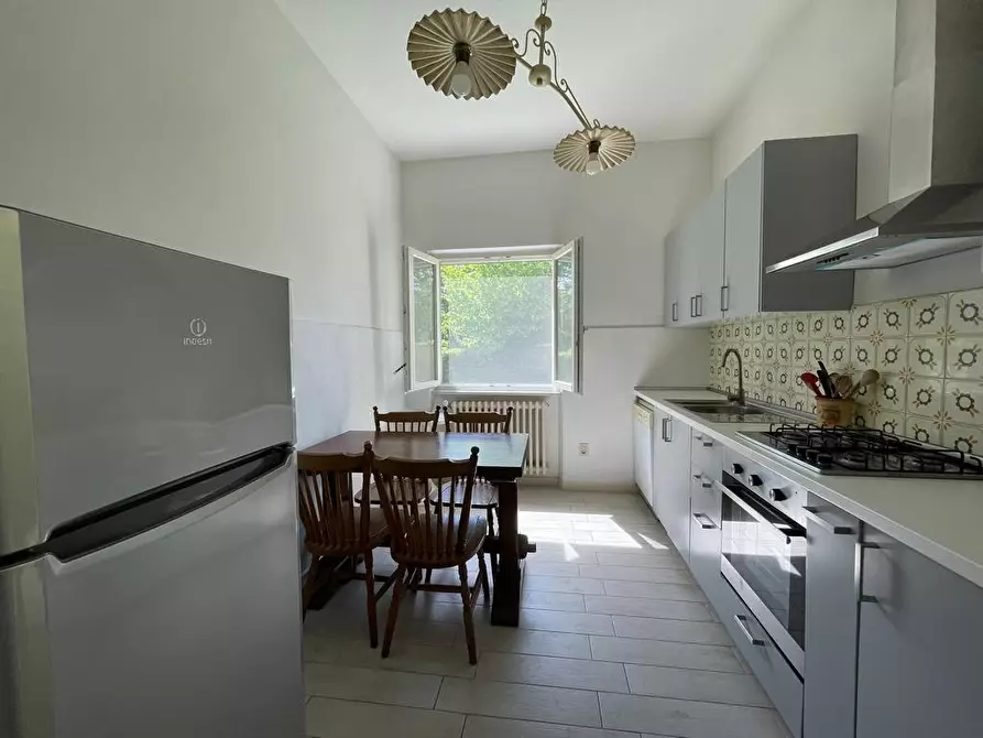 Immagine 12 di Villa in affitto  a Pietrasanta