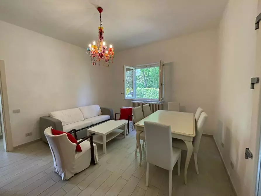 Immagine 13 di Villa in affitto  a Pietrasanta