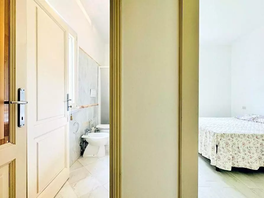 Immagine 37 di Villa in affitto  a Pietrasanta