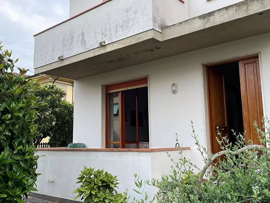 Immagine 32 di Casa bifamiliare in vendita  a Santa Croce Sull'arno