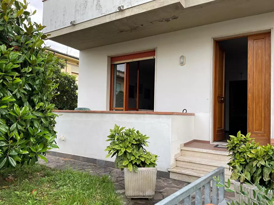 Immagine 31 di Casa bifamiliare in vendita  a Santa Croce Sull'arno