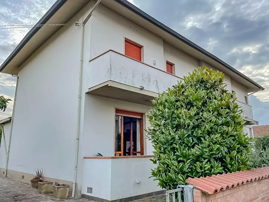 Immagine 22 di Casa bifamiliare in vendita  a Santa Croce Sull'arno