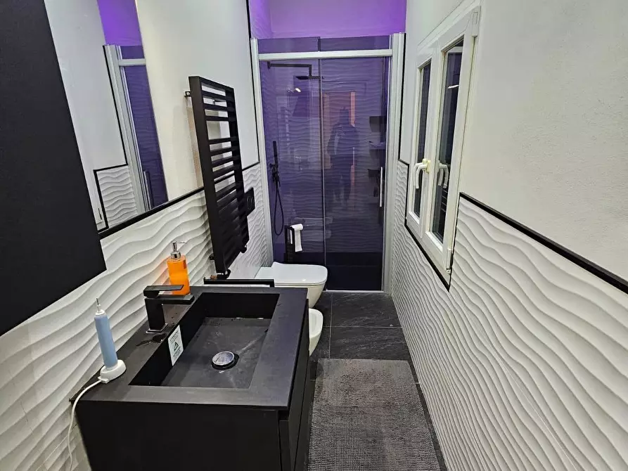 Immagine 8 di Appartamento in vendita  a Carrara