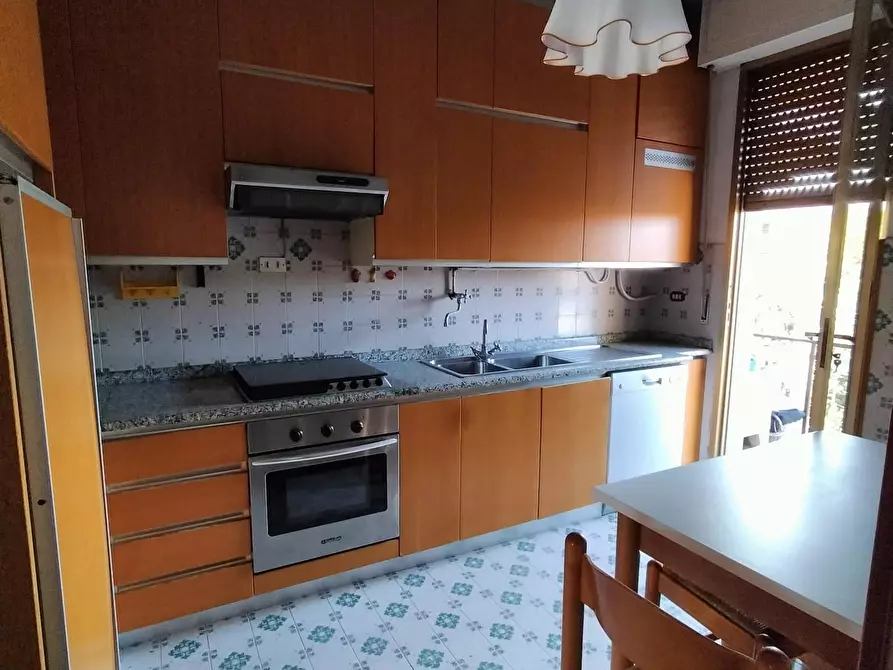 Immagine 8 di Appartamento in vendita  a Massa