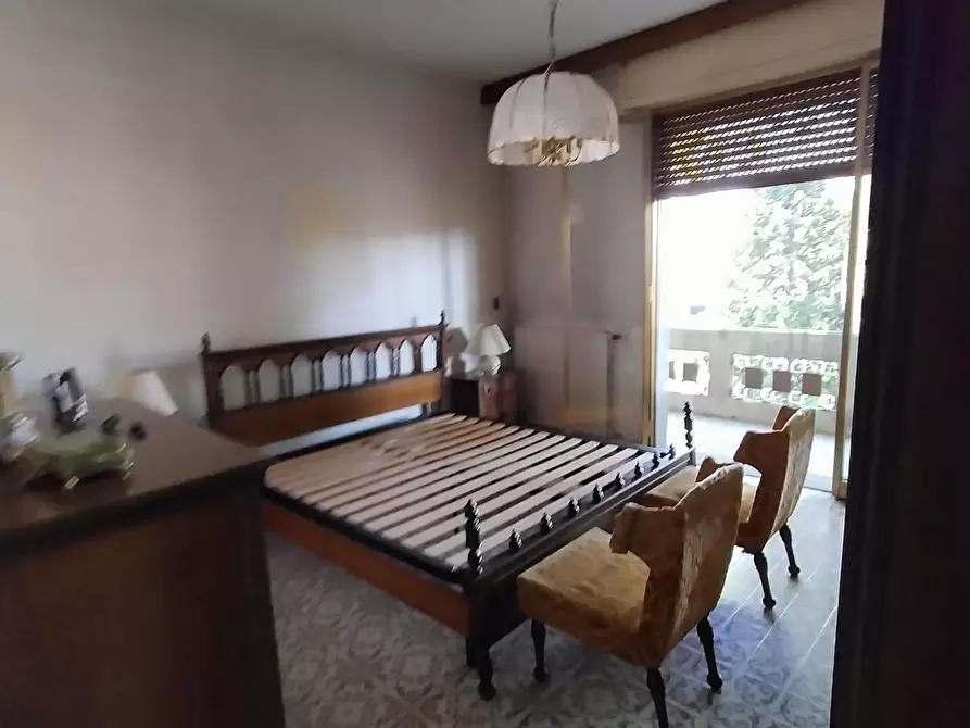 Immagine 18 di Appartamento in vendita  a Massa