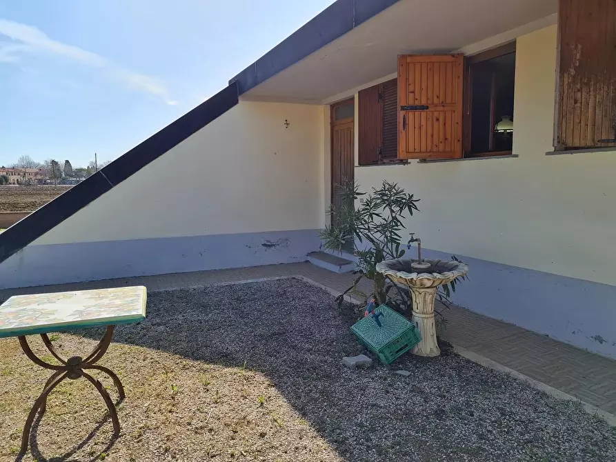 Immagine 14 di Porzione di casa in vendita  a Piombino