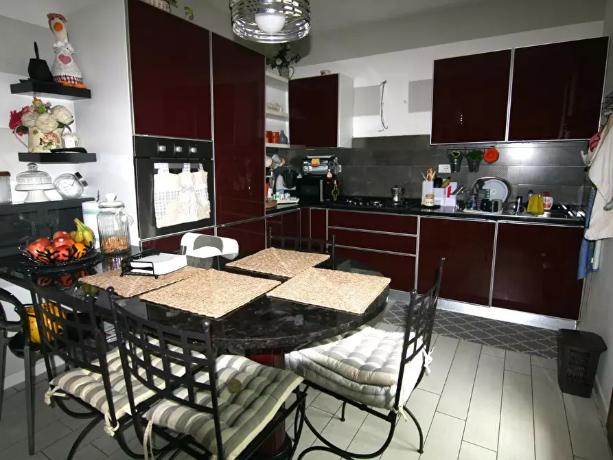 Immagine 8 di Villetta a schiera in vendita  a Carrara