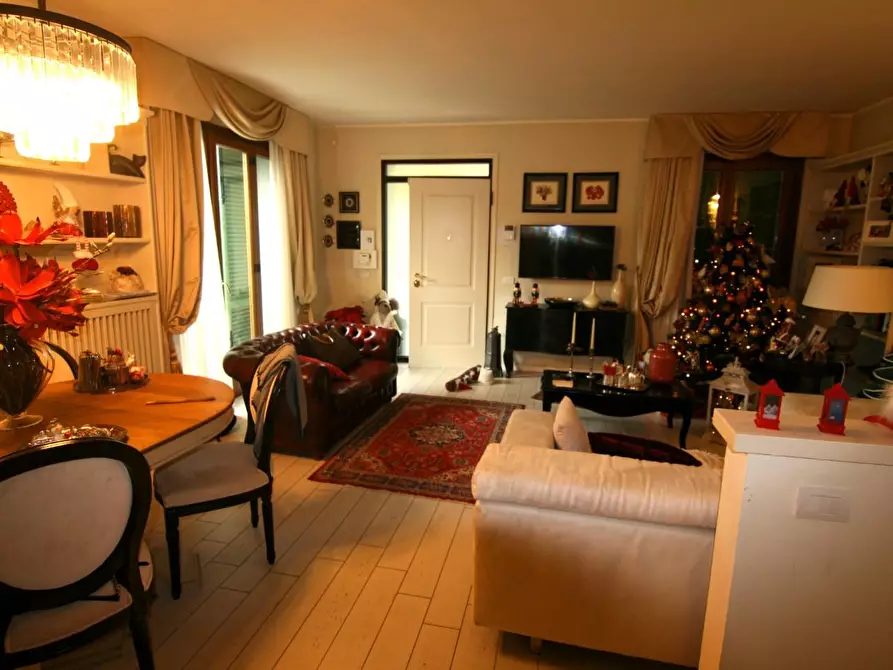 Immagine 2 di Villetta a schiera in vendita  a Carrara