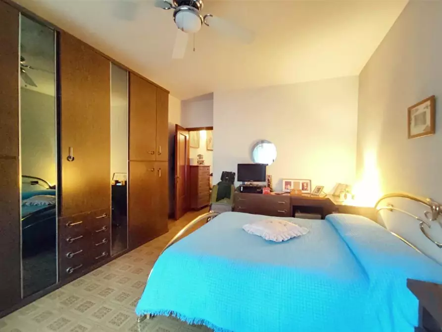 Immagine 18 di Appartamento in vendita  a Massa