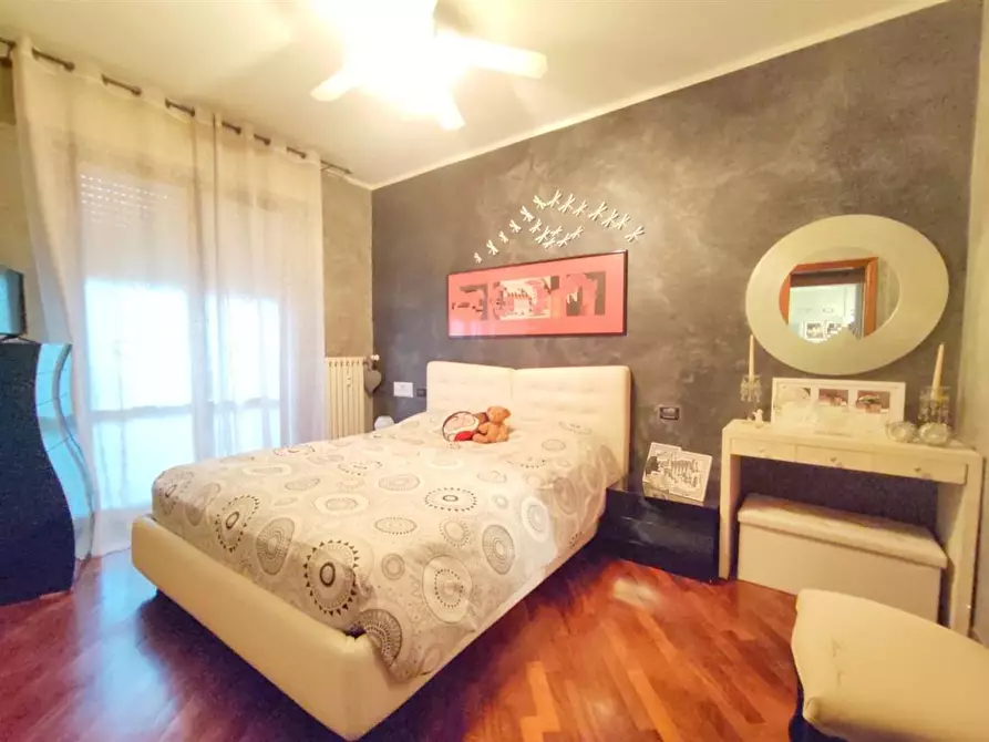 Immagine 10 di Appartamento in vendita  a Massa