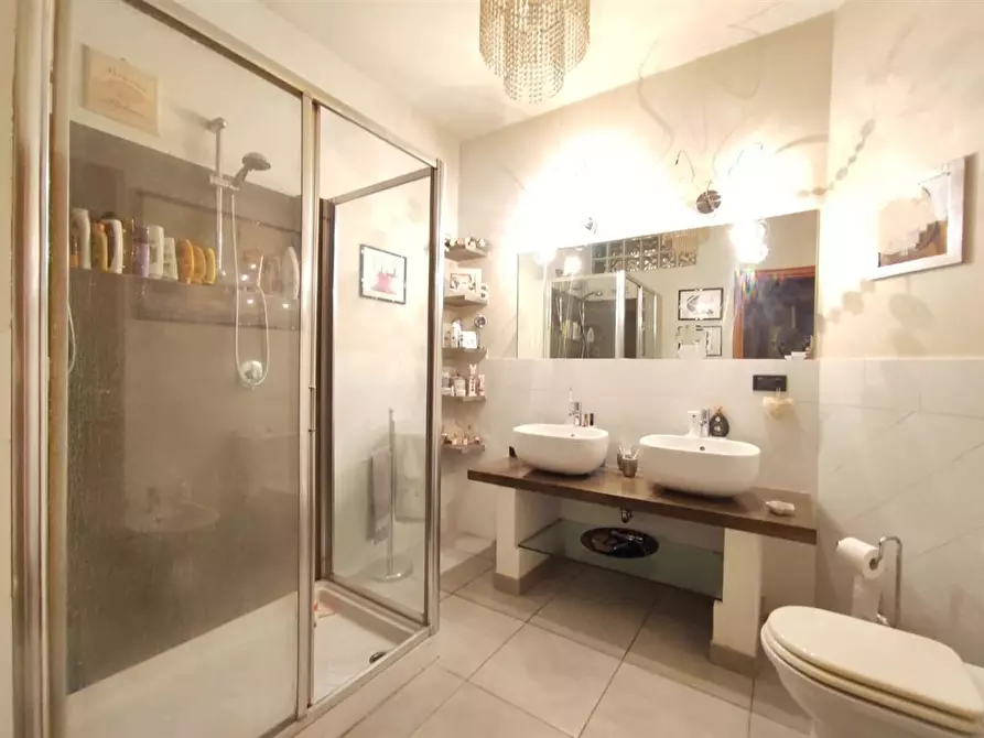 Immagine 6 di Appartamento in vendita  a Massa