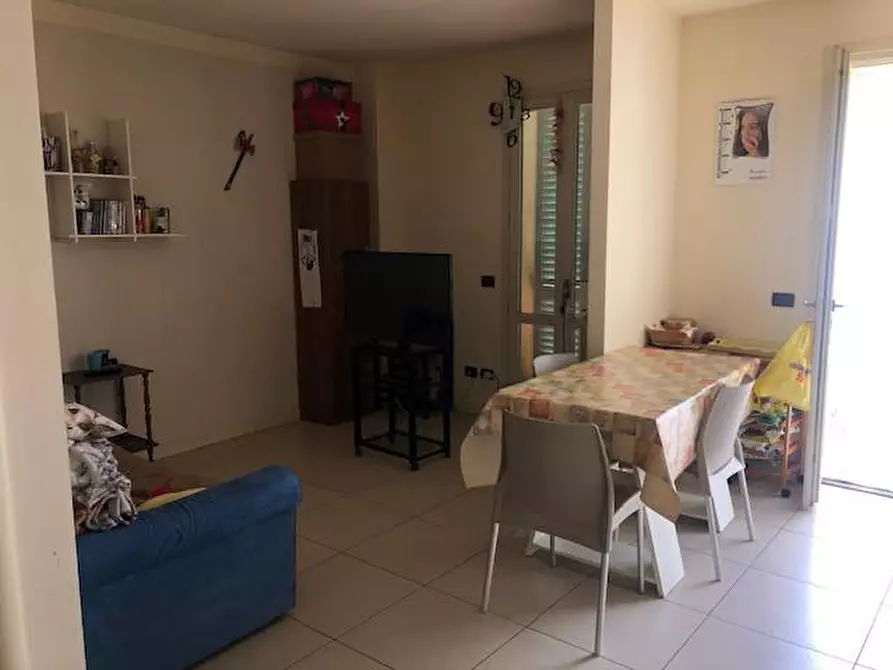 Immagine 7 di Appartamento in vendita  a Lucca