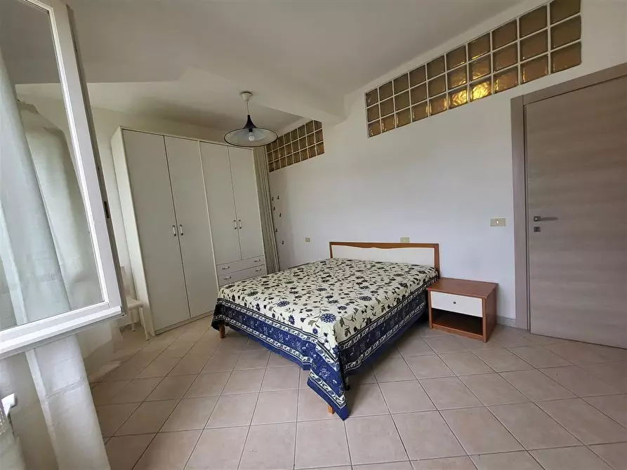 Immagine 9 di Appartamento in vendita  a Massa