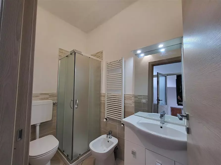 Immagine 8 di Appartamento in vendita  a Massa