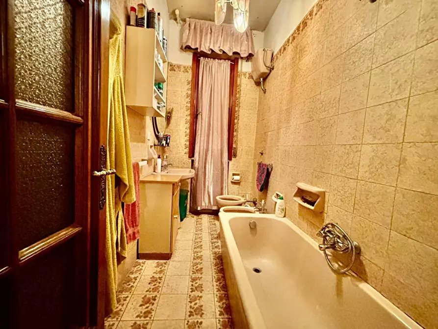 Immagine 18 di Casa bifamiliare in vendita  a Terricciola