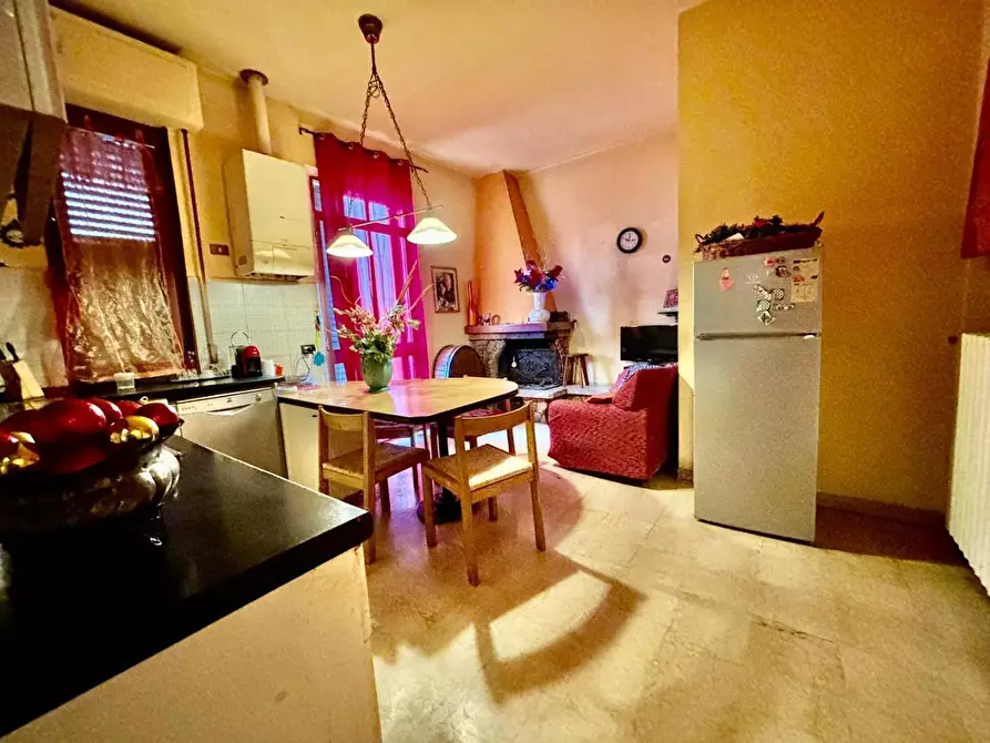 Immagine 8 di Casa bifamiliare in vendita  a Terricciola