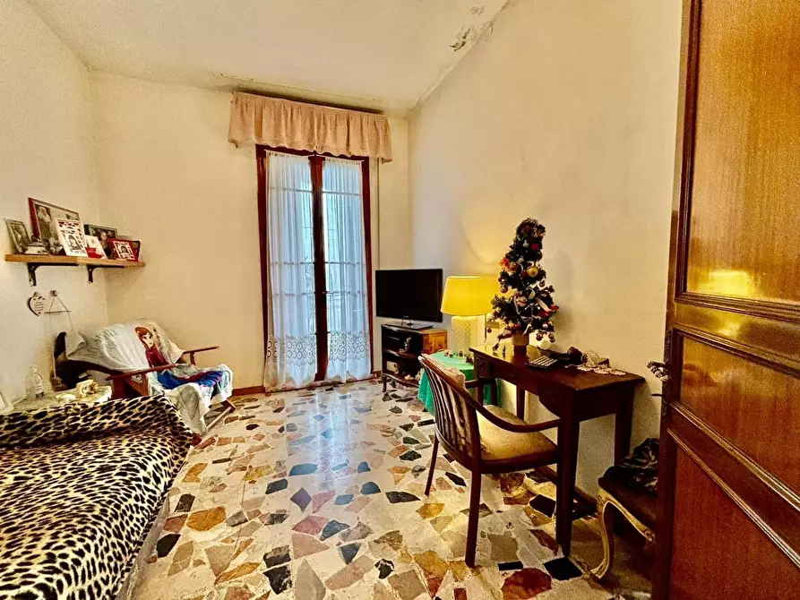 Immagine 11 di Casa bifamiliare in vendita  a Terricciola