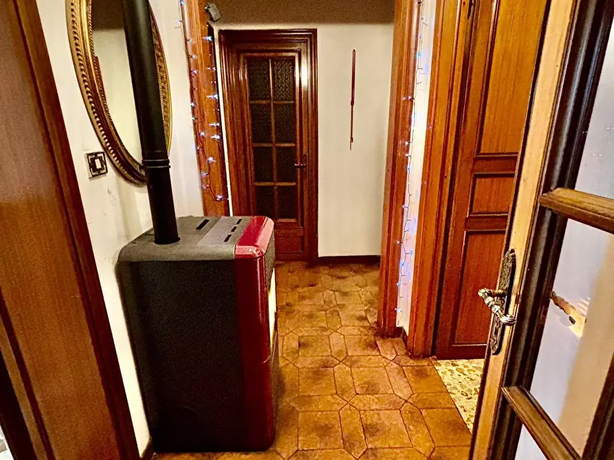 Immagine 10 di Casa bifamiliare in vendita  a Terricciola