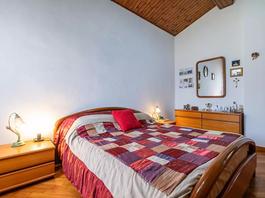 Immagine 13 di Porzione di casa in vendita  a Pontedera