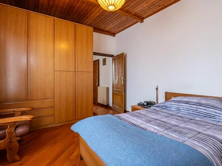 Immagine 22 di Porzione di casa in vendita  a Pontedera