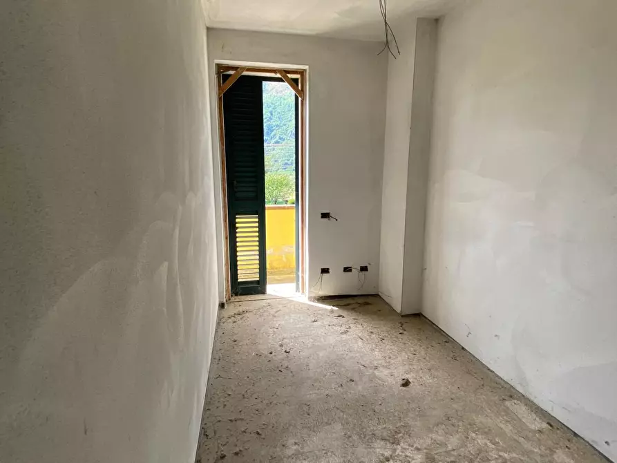 Immagine 12 di Villetta a schiera in vendita  a Borgo A Mozzano