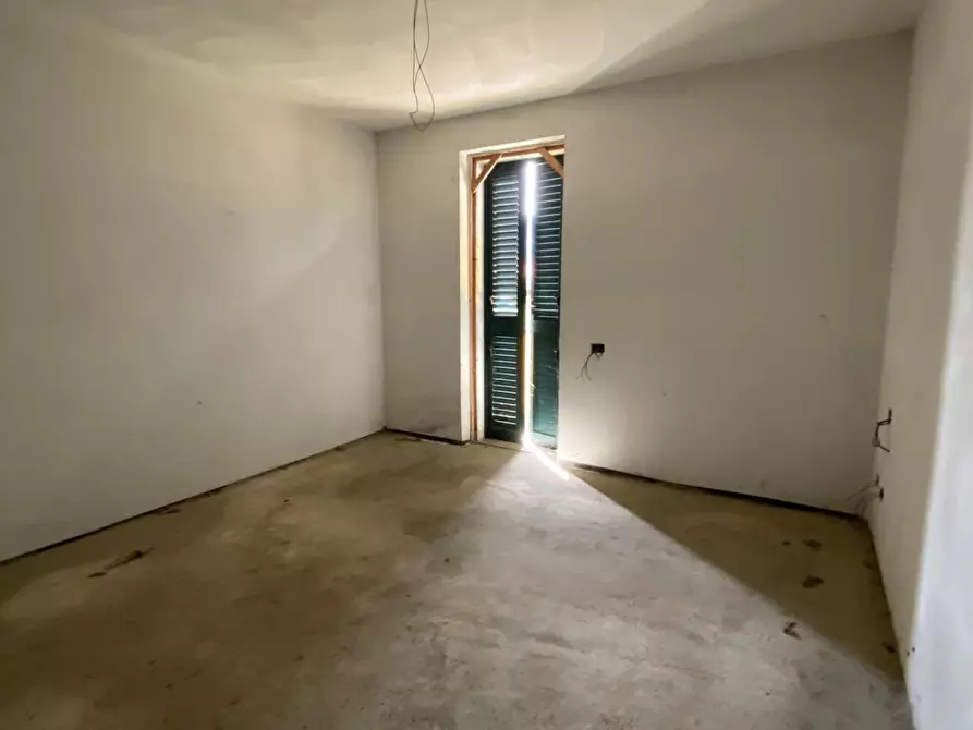 Immagine 11 di Villetta a schiera in vendita  a Borgo A Mozzano