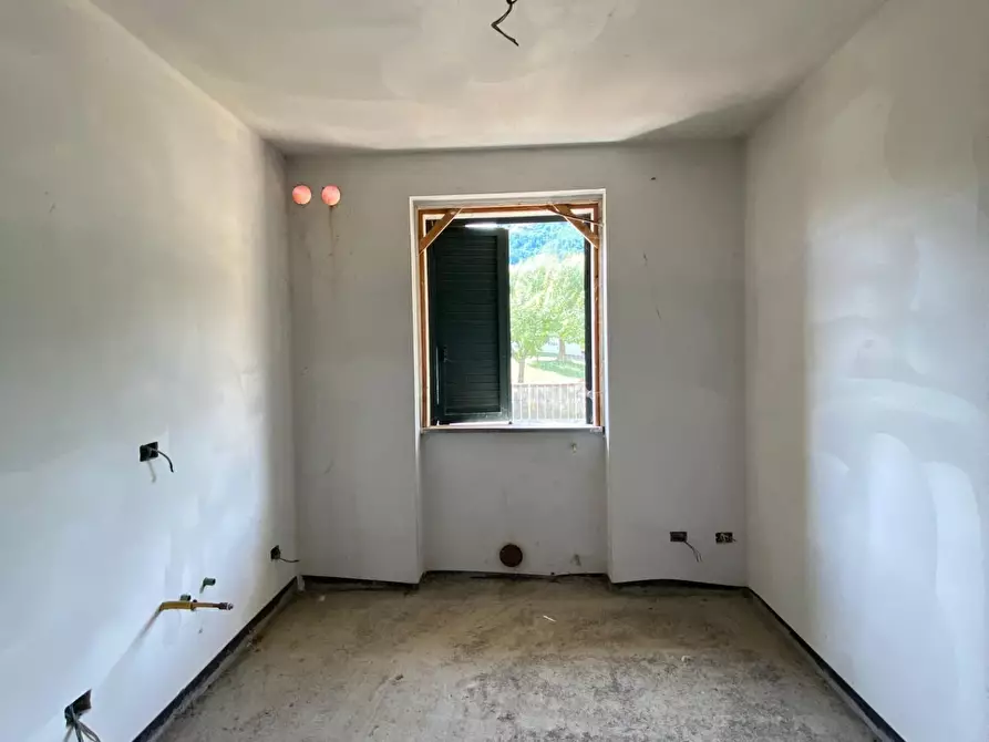 Immagine 8 di Villetta a schiera in vendita  a Borgo A Mozzano