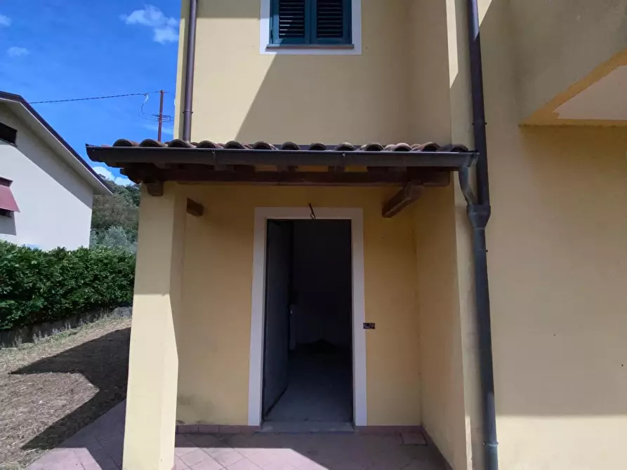 Immagine 18 di Villetta a schiera in vendita  a Borgo A Mozzano