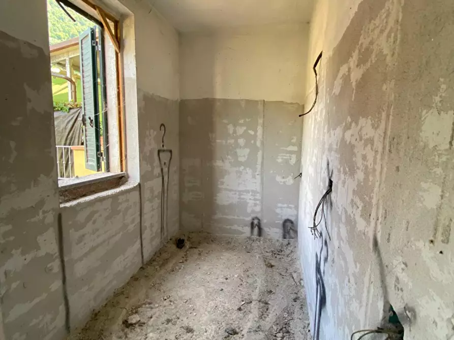 Immagine 9 di Villetta a schiera in vendita  a Borgo A Mozzano