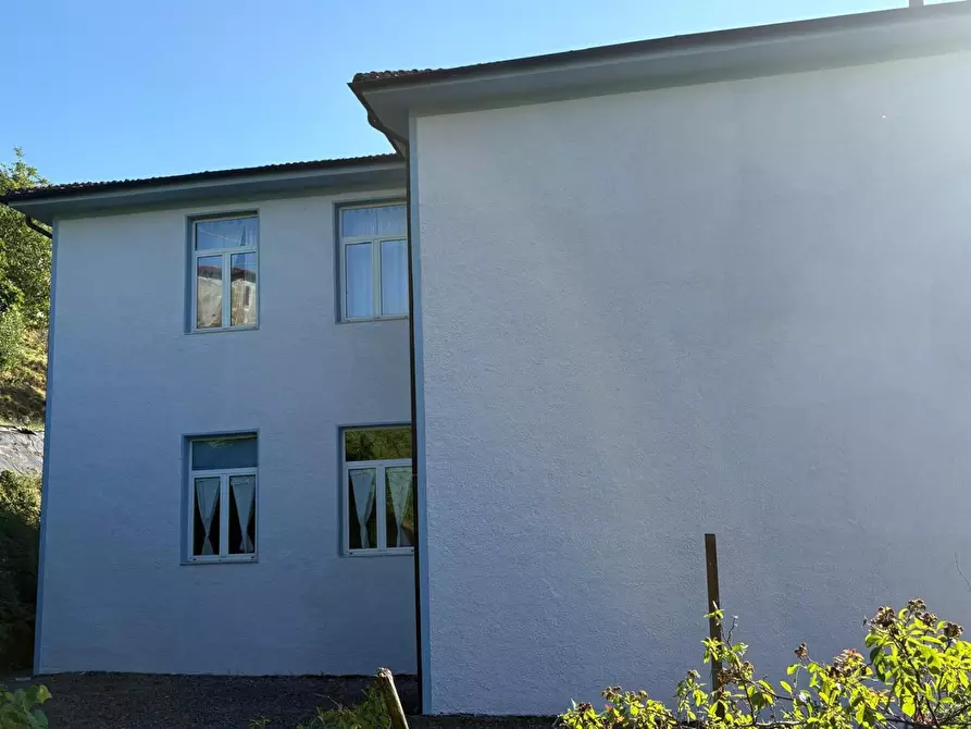 Immagine 29 di Villa in vendita  a Castelnuovo Di Garfagnana