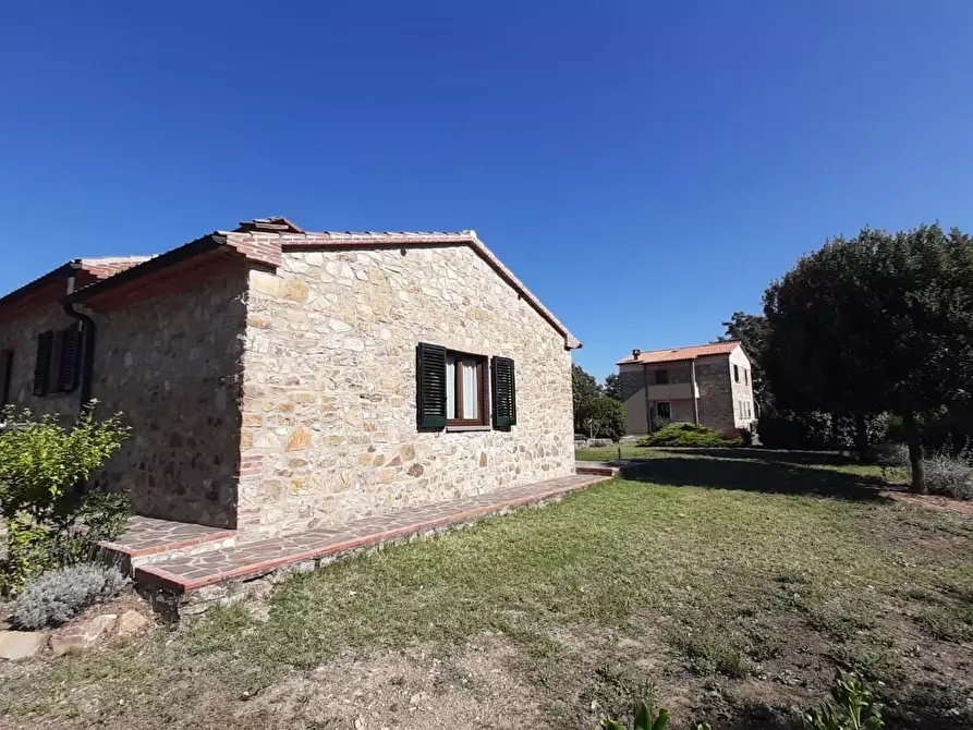 Immagine 34 di Casa colonica in vendita  a Monteverdi Marittimo