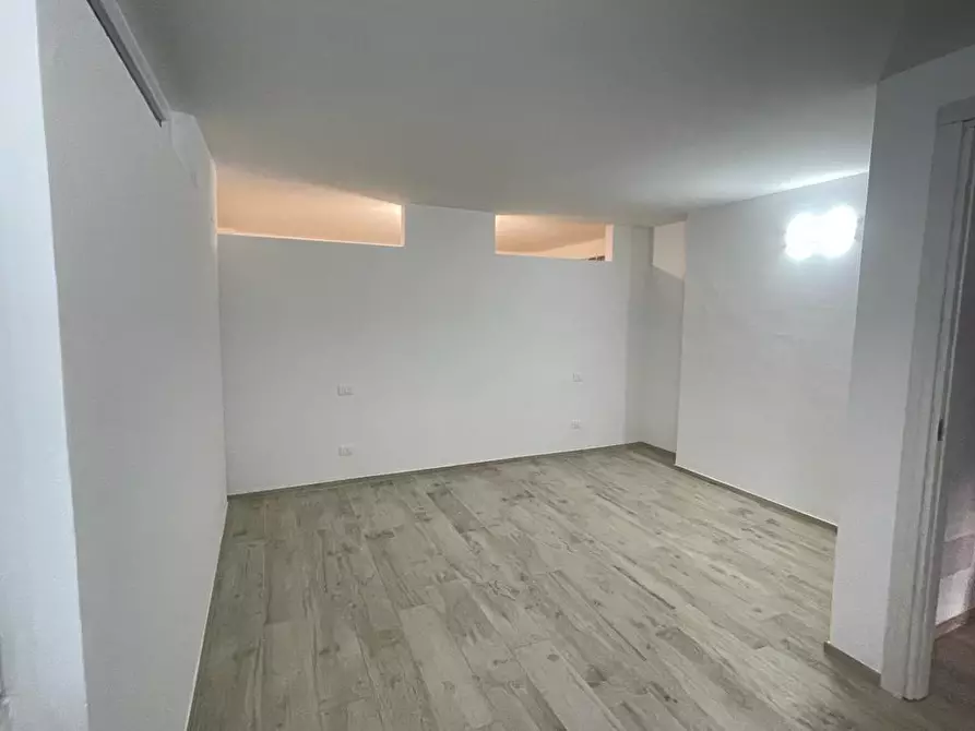 Immagine 8 di Appartamento in vendita  a Carrara