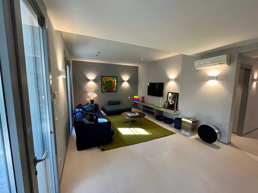 Immagine 9 di Villa in vendita  a Forte Dei Marmi