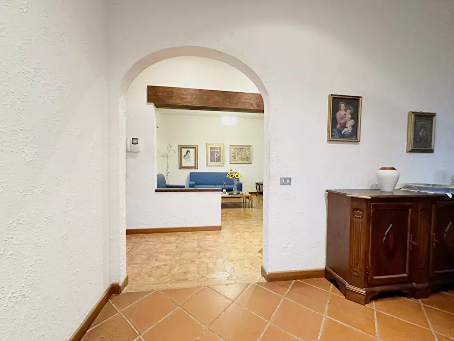 Immagine 14 di Villa in vendita  a Capannori