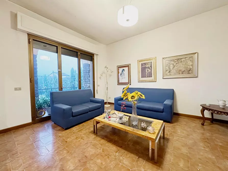 Immagine 13 di Villa in vendita  a Capannori