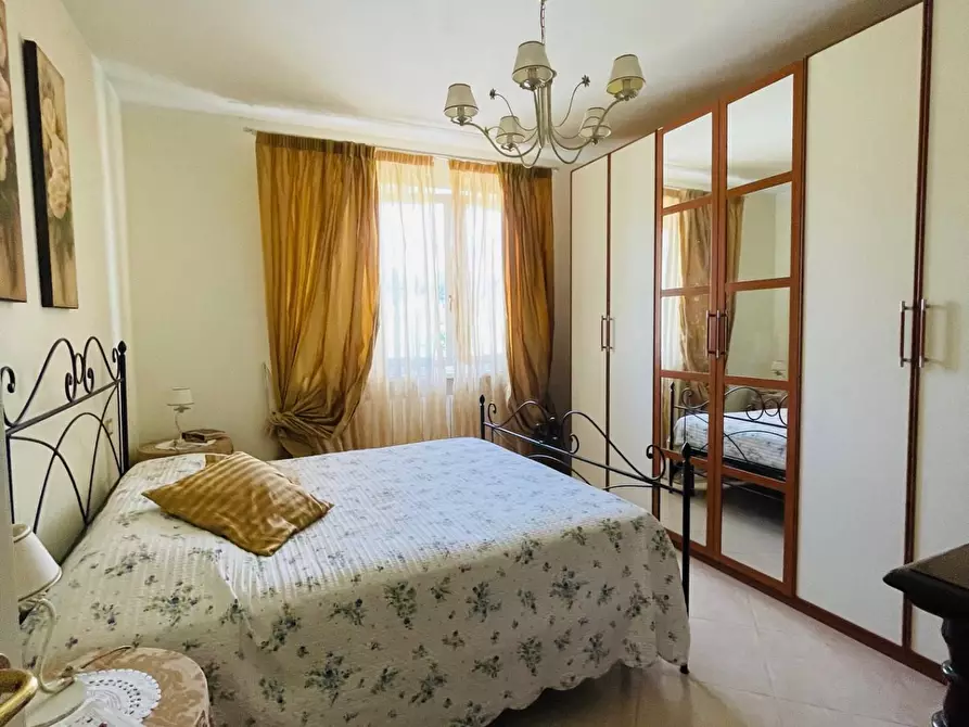 Immagine 18 di Villa in vendita  a Pietrasanta