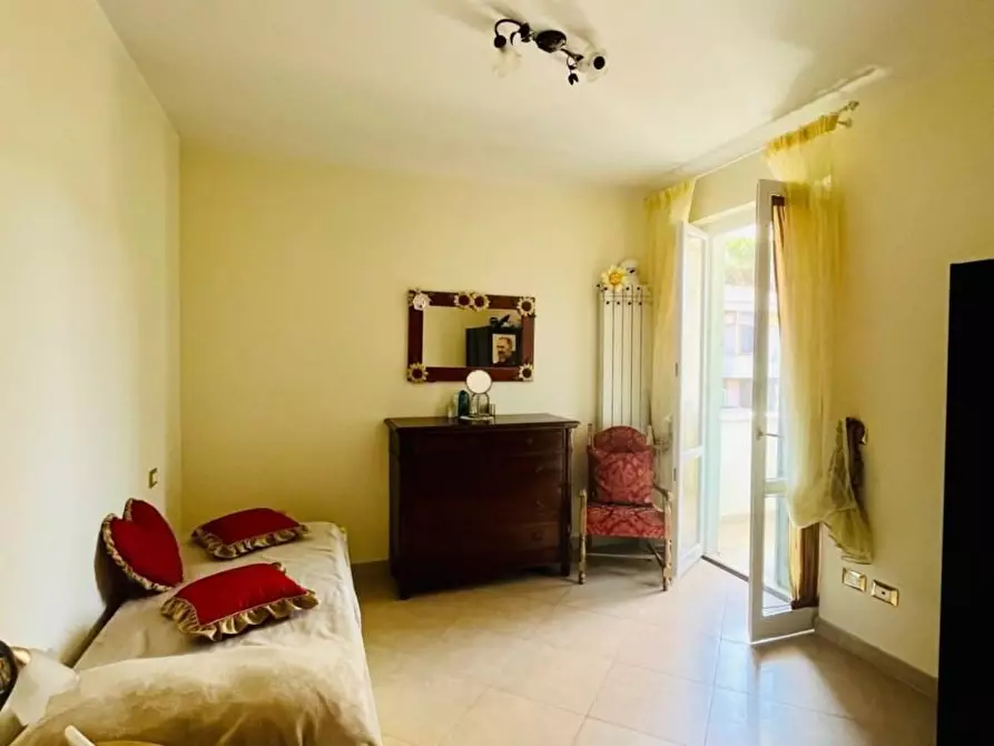 Immagine 17 di Villa in vendita  a Pietrasanta