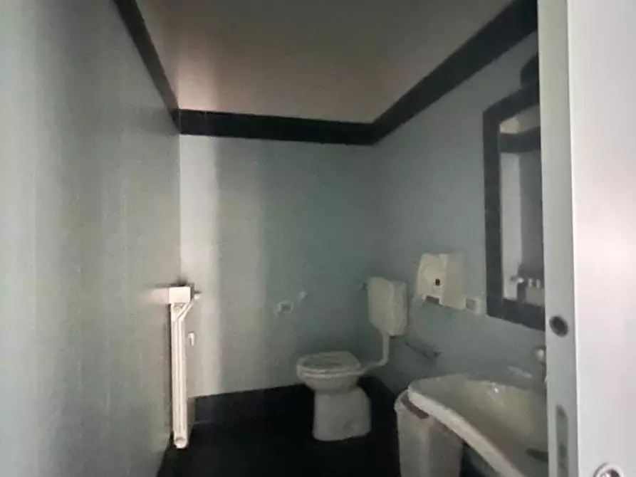 Immagine 4 di Ufficio in affitto  a Empoli