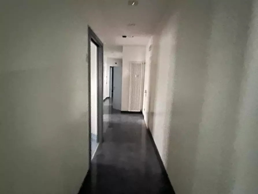 Immagine 8 di Ufficio in affitto  a Empoli